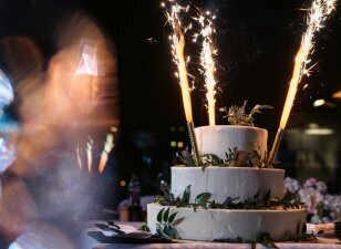 Hochzeit Torte mit Feuerwerk