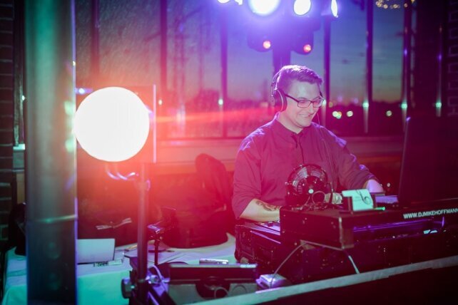 DJ Mike Hoffmann in Action