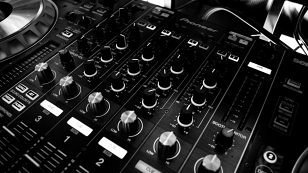 33 gute Gründe für DJ Mike Hoffmann 33 gute Gründe für DJ Mike Hoffmann