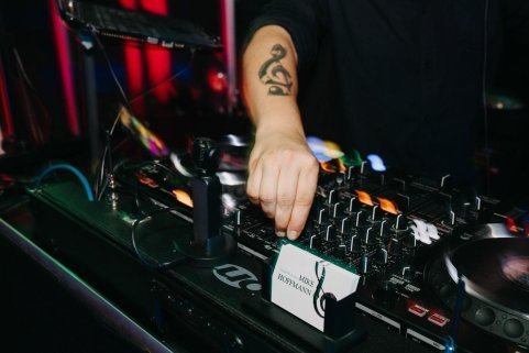 DJ Mike Hoffmann DJ Controller