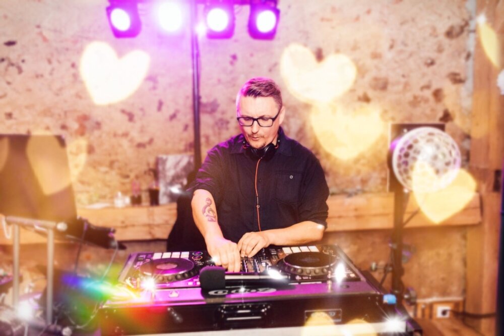 DJ Mike Hoffmann